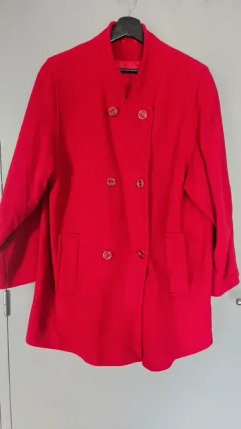 Manteau rouge bordeaux laine femme- T42/44- coupe droite- chaud et confortable