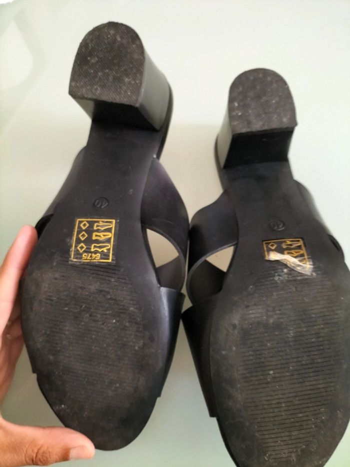 Chaussure a talon peu porté taille 40 - photo numéro 3