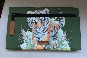 Pochette Cabaïa customisée 
