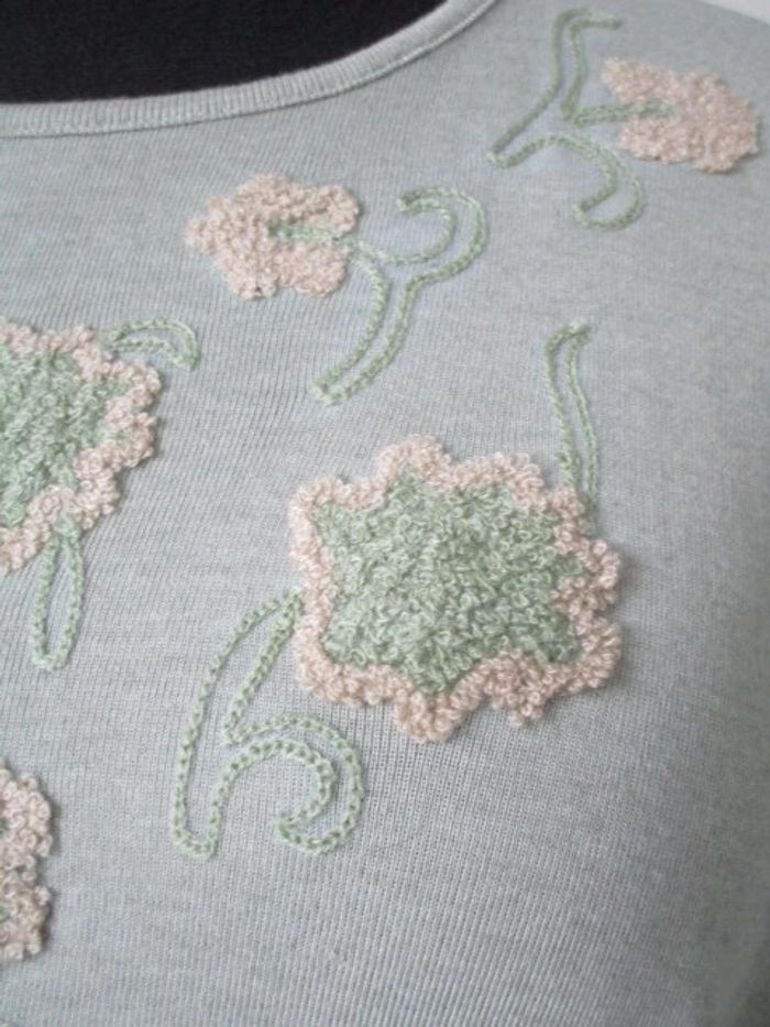 T-shirt vintage vert fleurs 40/42 TBE - photo numéro 4