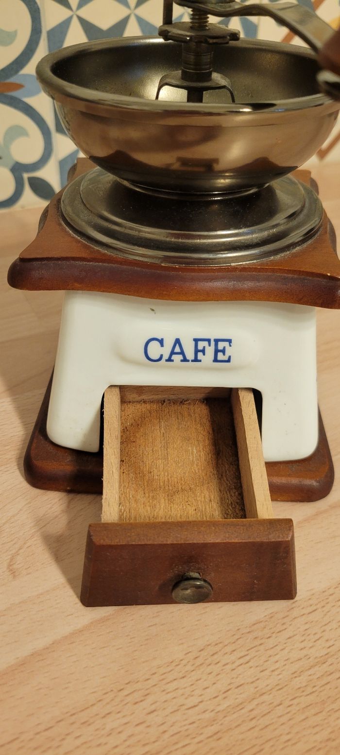 Moulin à café Vintage - photo numéro 2