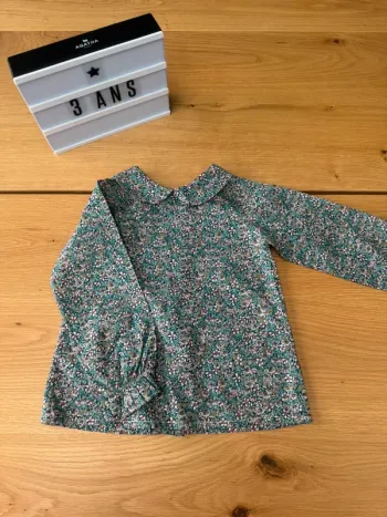 Blouse fleurie en tissu Liberty tons vert/rose - Taille 3 Ans