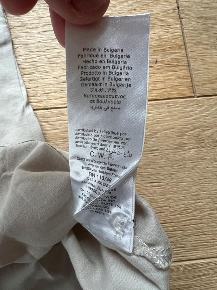 Robe Hugo boss 3 ans beige très bon état + collant Hugo boss - photo numéro 5