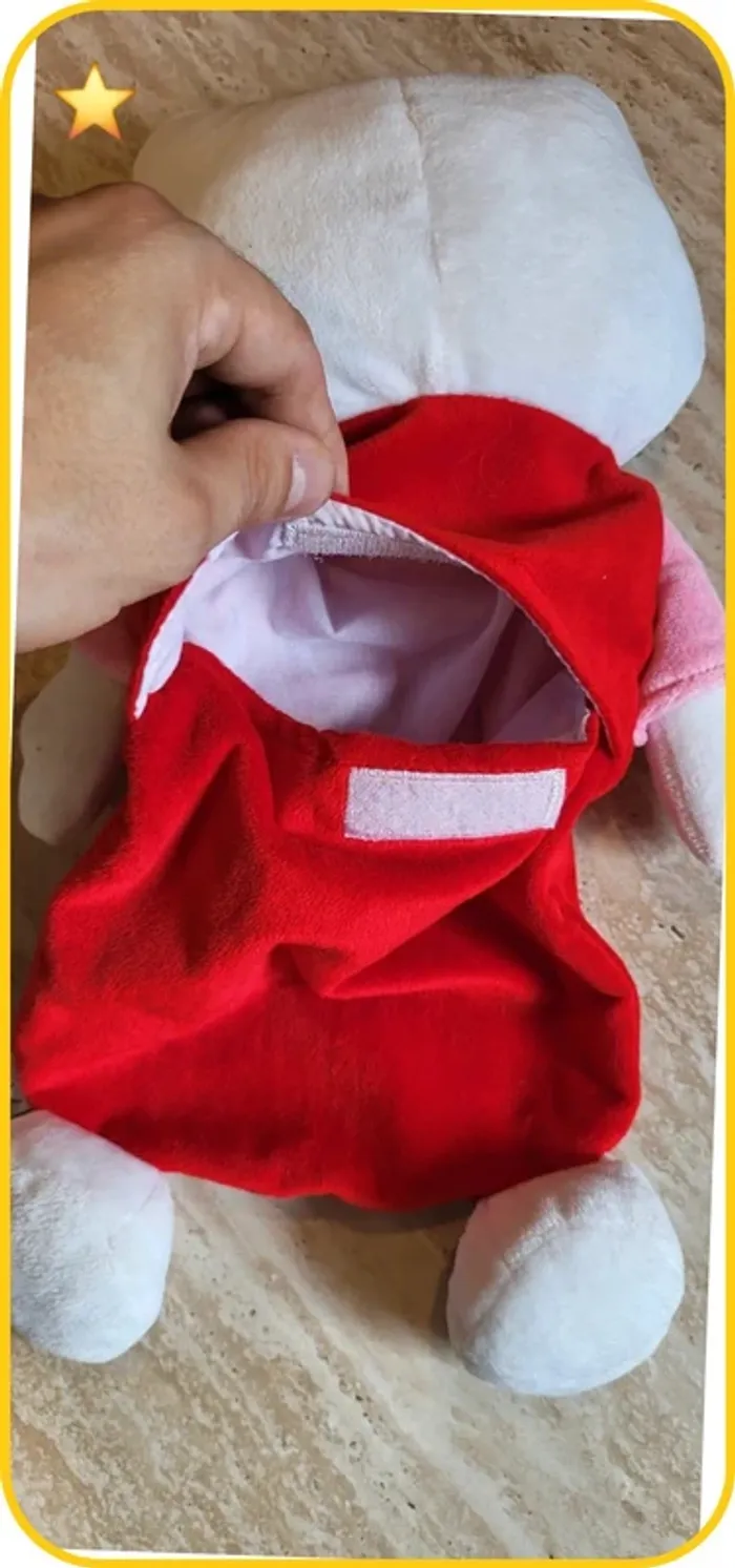 Peluche / Doudou Hello Kitty Sanrio rouge & rose avec poche - Neuf sans étiquette - photo numéro 6