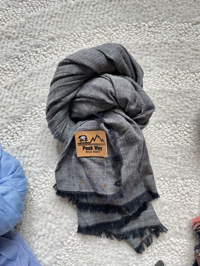 Lot d’écharpes foulard  TAO / IKKS - photo numéro 7