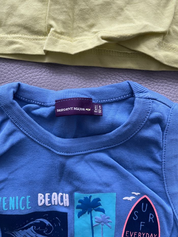 Lot débardeur t shirt 2 ans - photo numéro 3