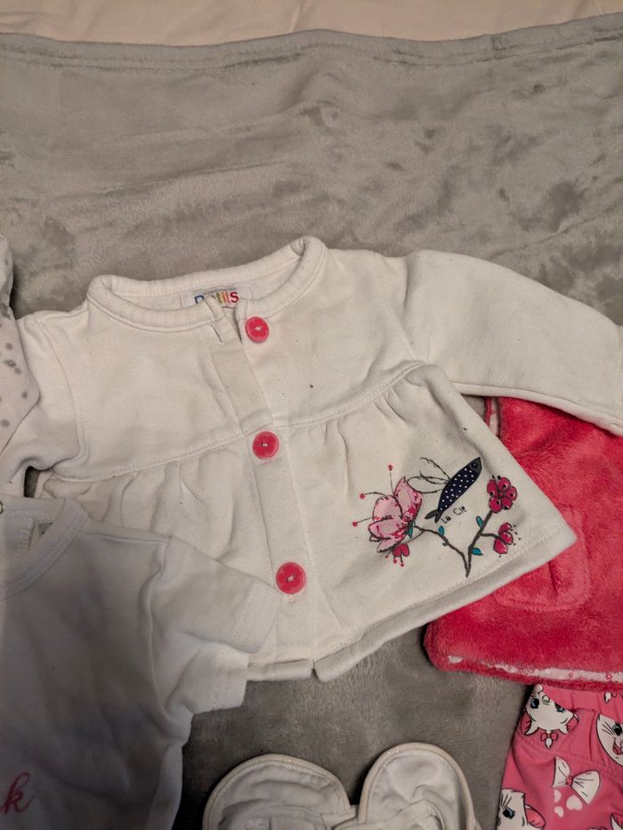 Lot vêtements 3 mois - photo numéro 4