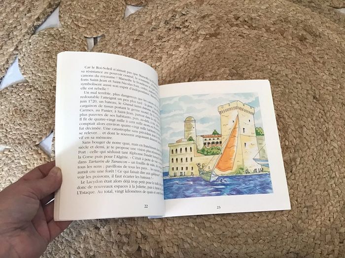 Livre Marseille racontée aux enfants et un peu au parents - photo numéro 3