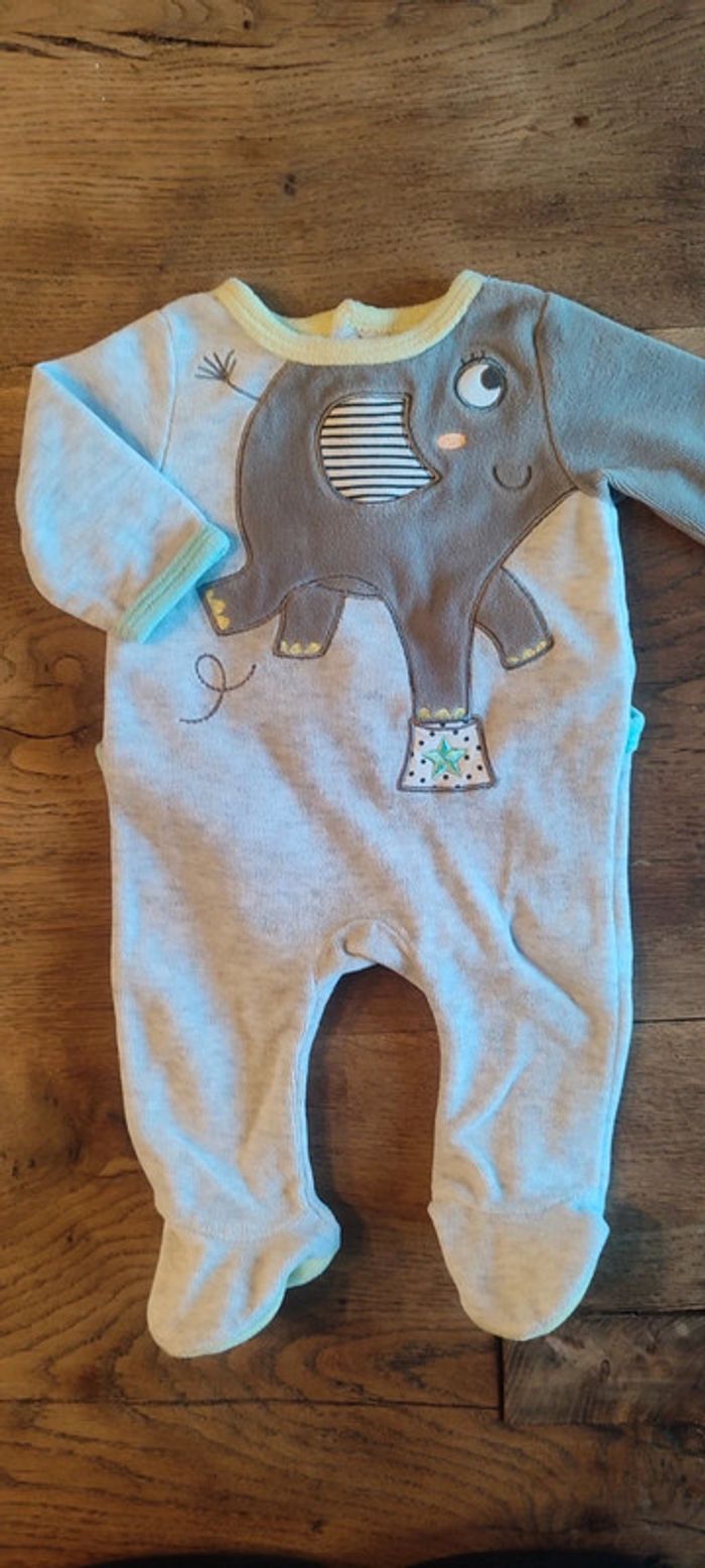 Lot 4 pyjamas 1 mois - photo numéro 3