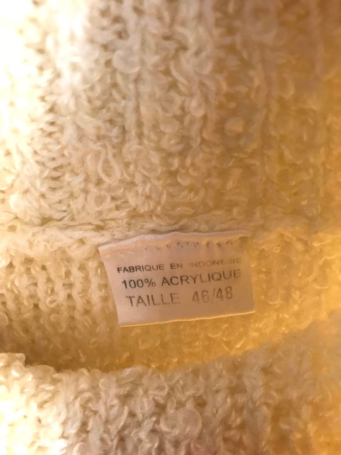Pull col roulé crème effet bouclettes taille 40/42 - photo numéro 8