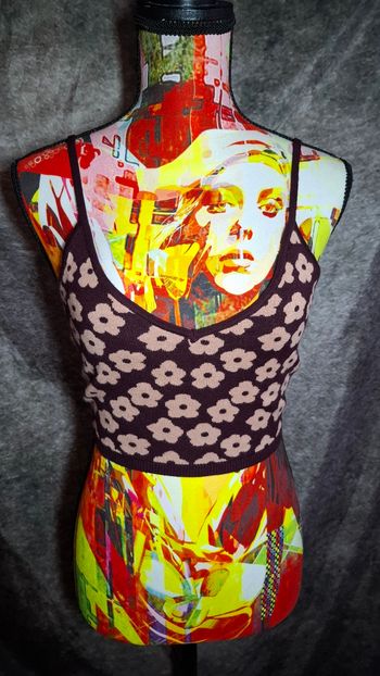 Top court maille fleurs Terranova