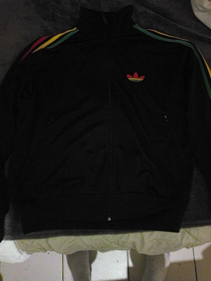 Veste Addidas large.