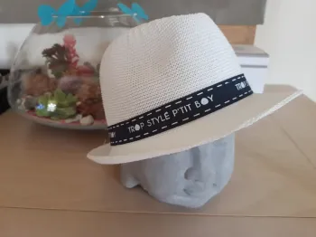 Chapeau bébé 47