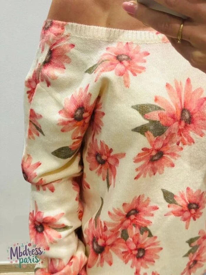 Joli pull femme fleuri dos nu TU 36/42 col V - photo numéro 3