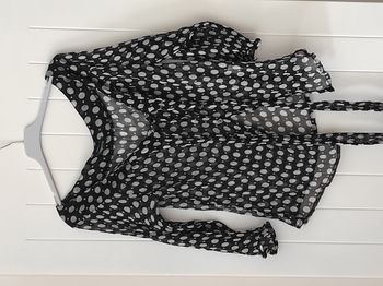 Chemisier en soie noir et blanc à pois – Taille 40