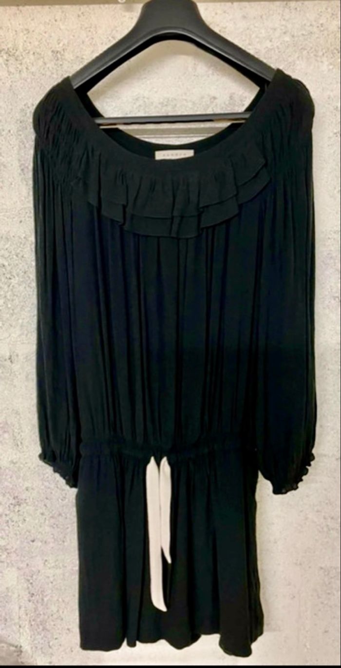 La petite robe noire Sandro M • Très bon état •