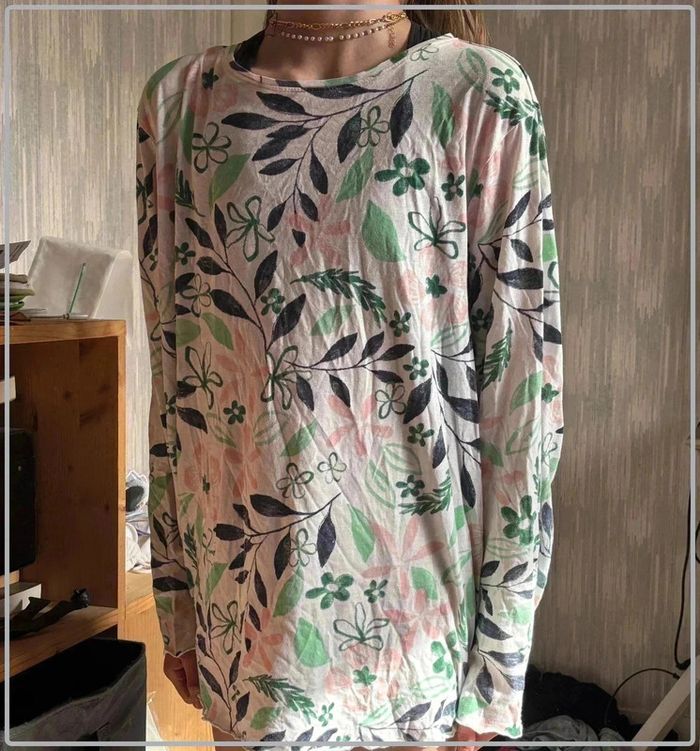 Blouse fleurie manche longue taille 44/46 marque esmara