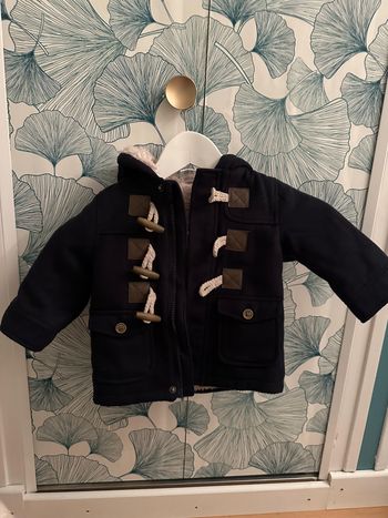 Lot de 4 manteaux 6 mois