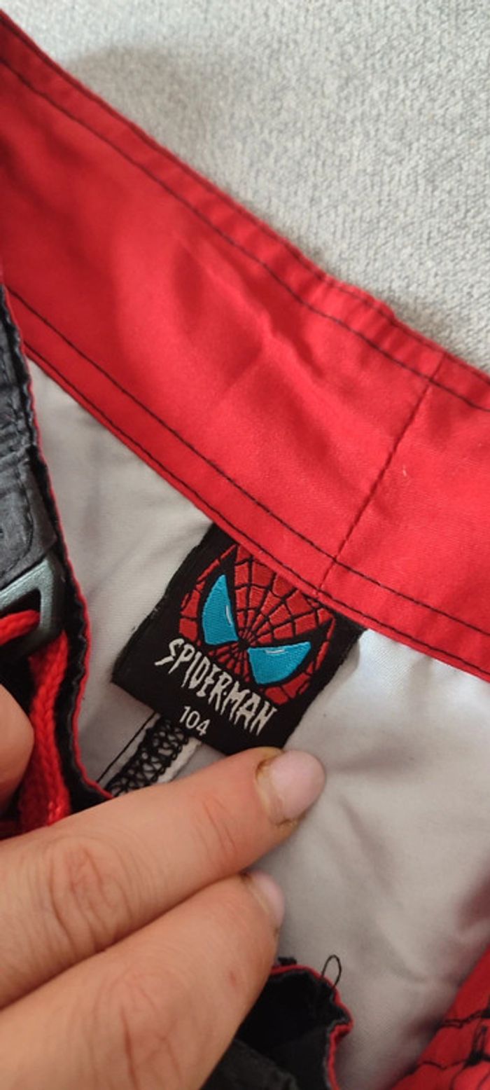Short Spiderman - photo numéro 3