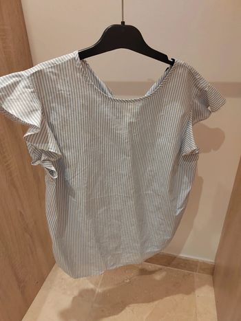 Tee shirt type chemisier