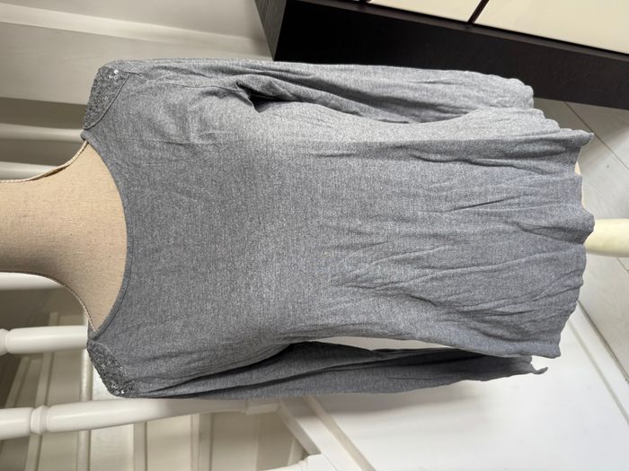 Blouse manches longues La Redoute grise à sequins argentés aux épaules - photo numéro 2