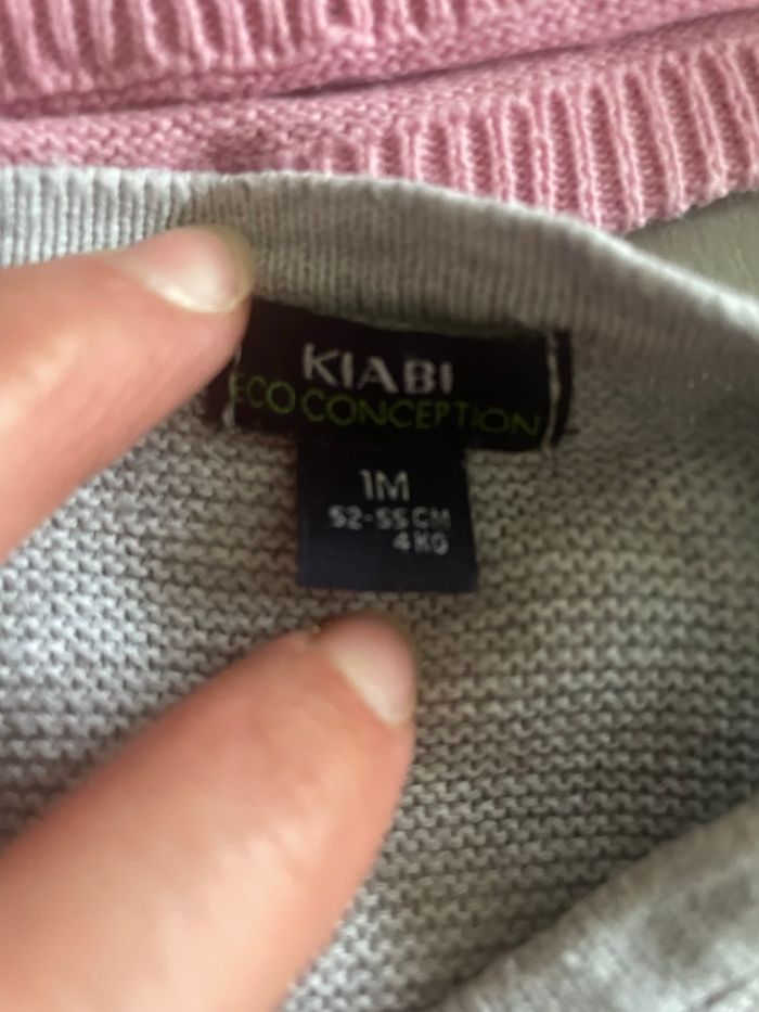 Lot de gilets 1 mois - photo numéro 2