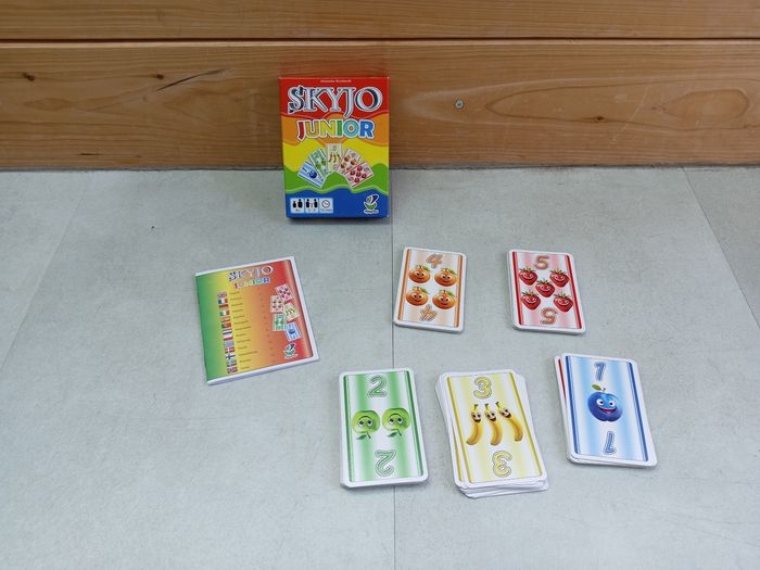 Lot de 2 jeux skyjo junior et minion - photo numéro 3