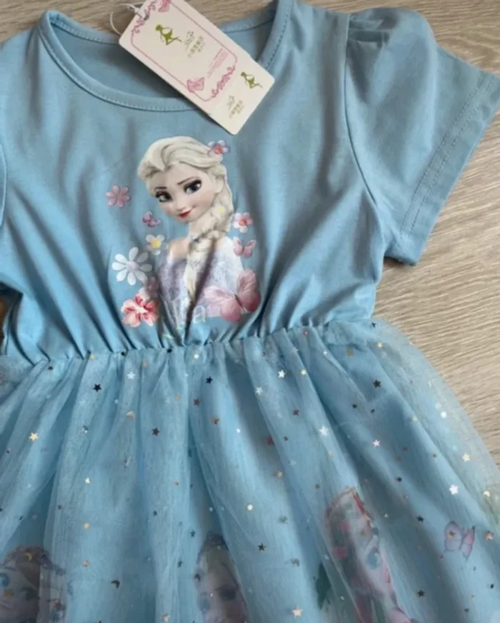 Jolie robe Reines des Neiges 5 ans - photo numéro 3