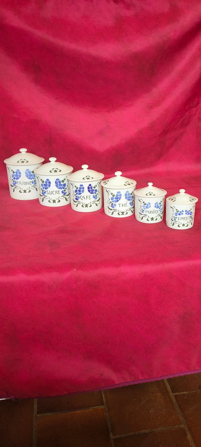 Série de 6 mesures en faïence