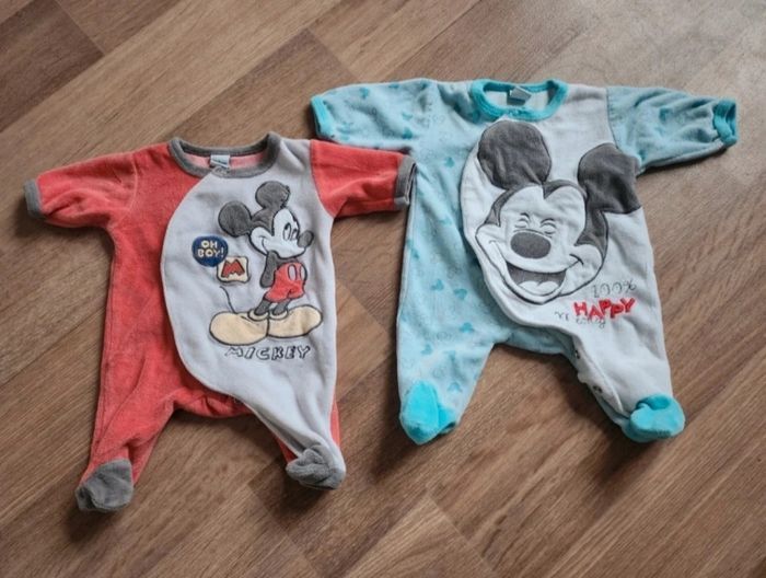 Lot vêtements 1 mois garçon 78 pcs - photo numéro 3