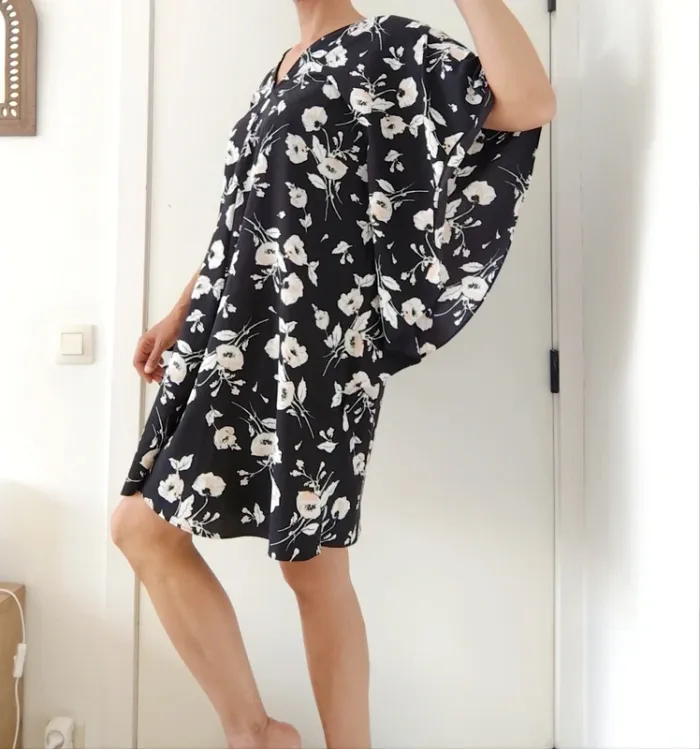 Superbe robe d'été évasée Ralph Lauren noire motifs fleuris S/M - photo numéro 2