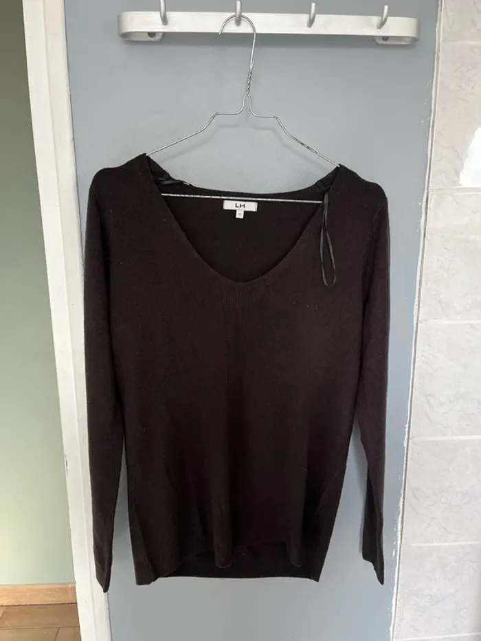 Pull noir