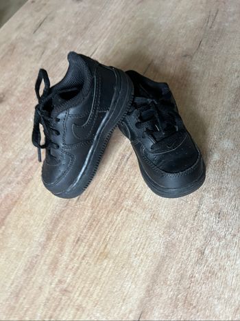 👟 Nike Air Force 1