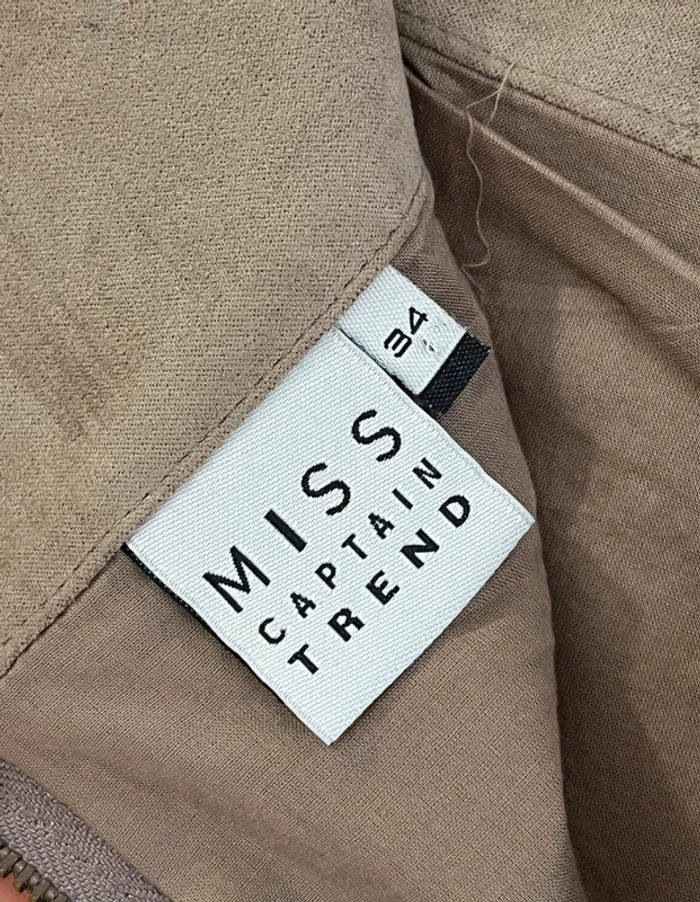 Jupe beige Miss Captain - photo numéro 4