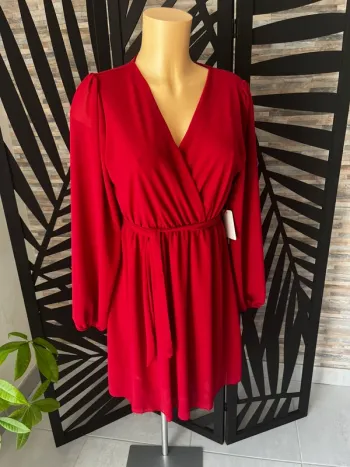 Petite robe rouge manches longues