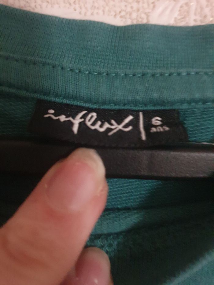 Pull garçon T.6ans - photo numéro 2