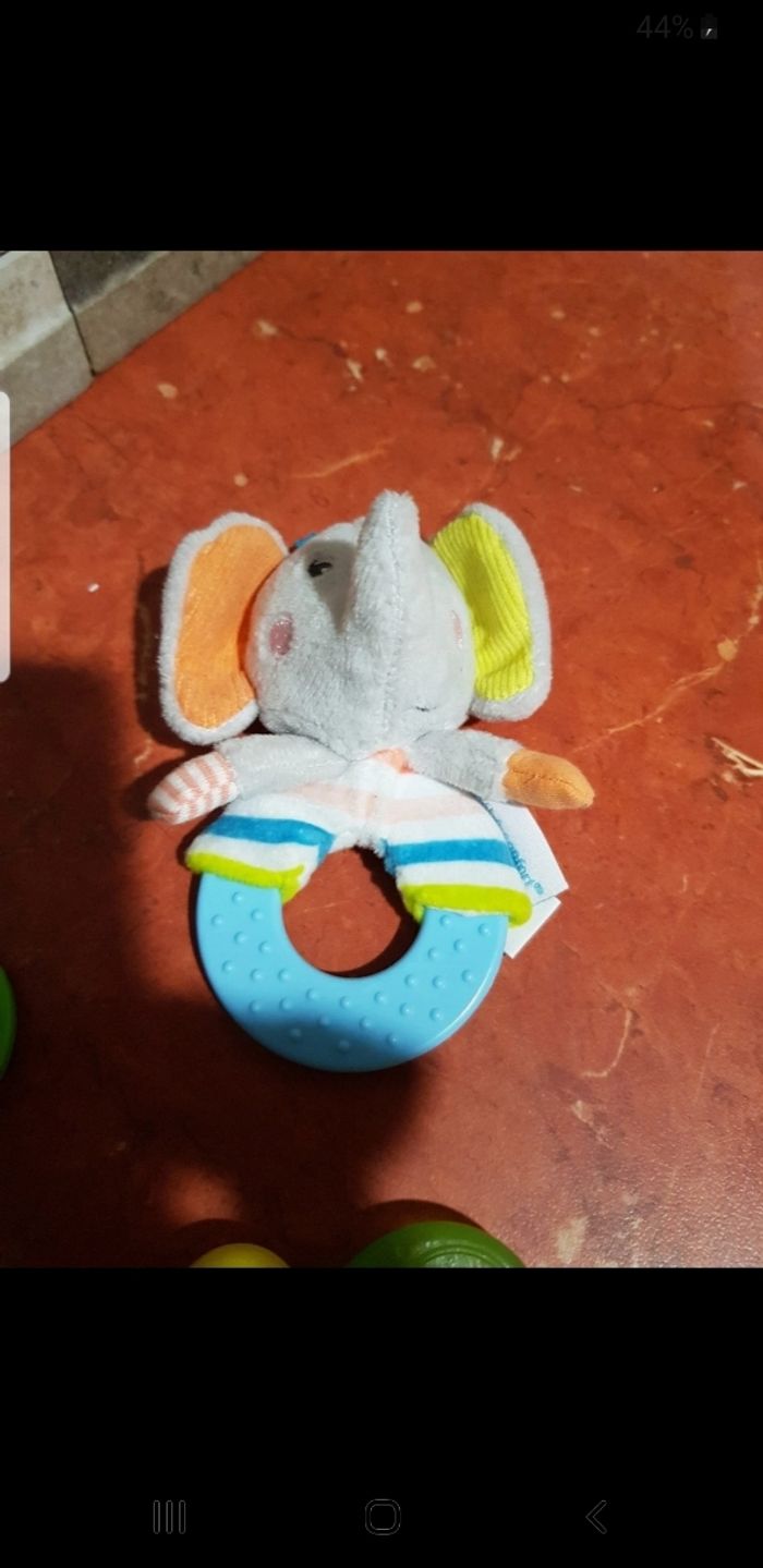 Lot hochet / anneaux de dentition - photo numéro 3