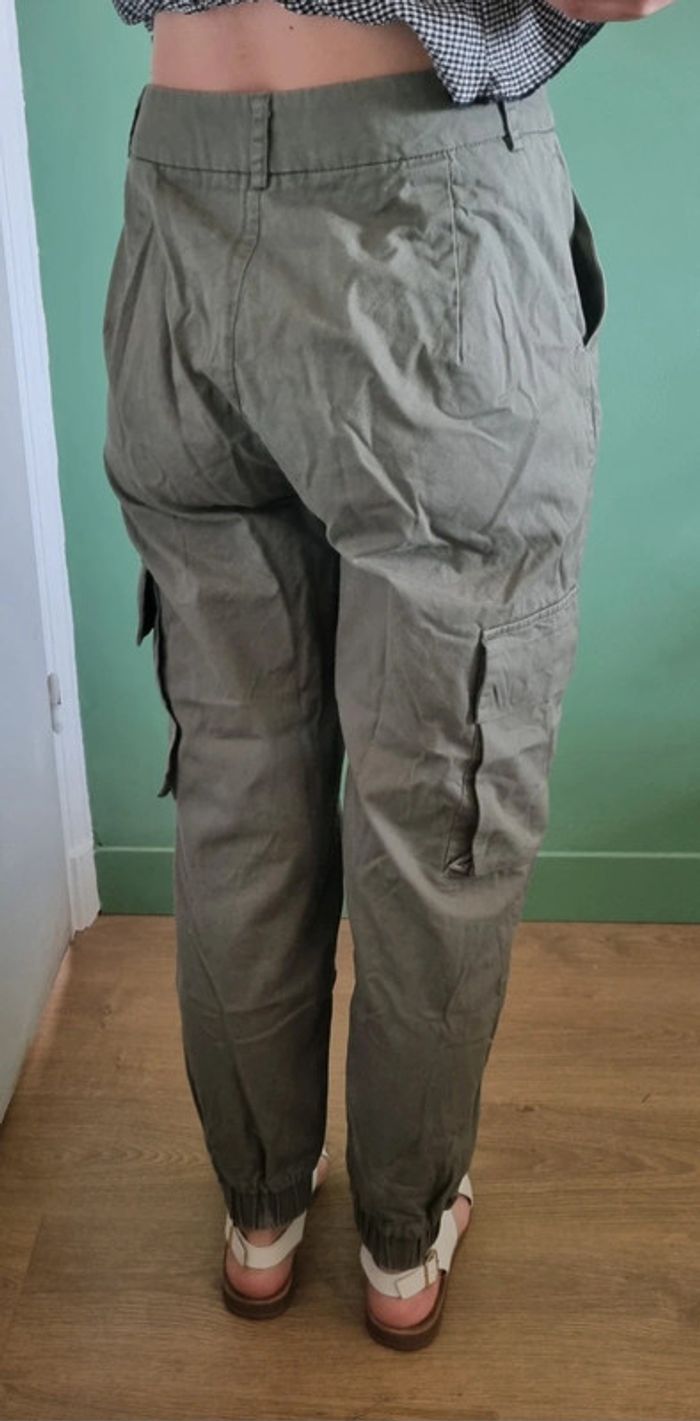 Pantalon cargo kaki - photo numéro 3