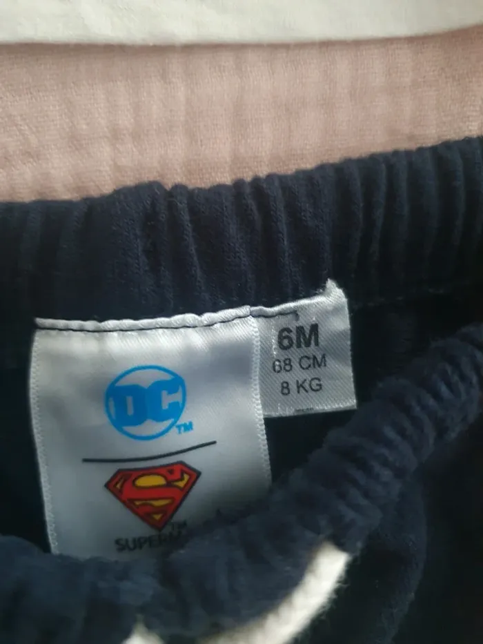 Ensemble superman 6 mois - photo numéro 2