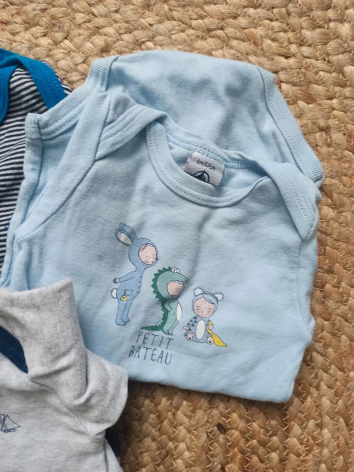 Lot de bodies petit bateau - photo numéro 4