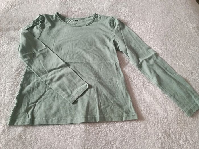 Blouse épaule un peu bouffantes 8 ans