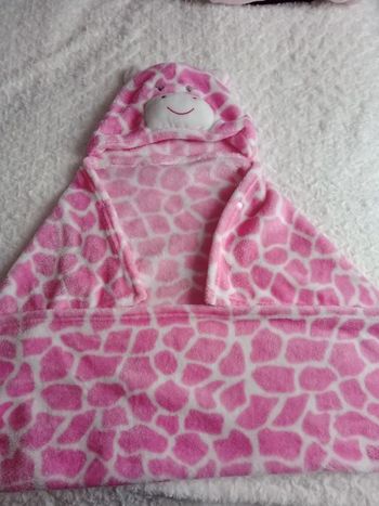 Plaid rose avec capuche