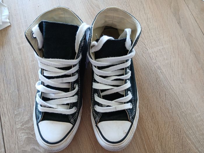 Converses noires 37,5