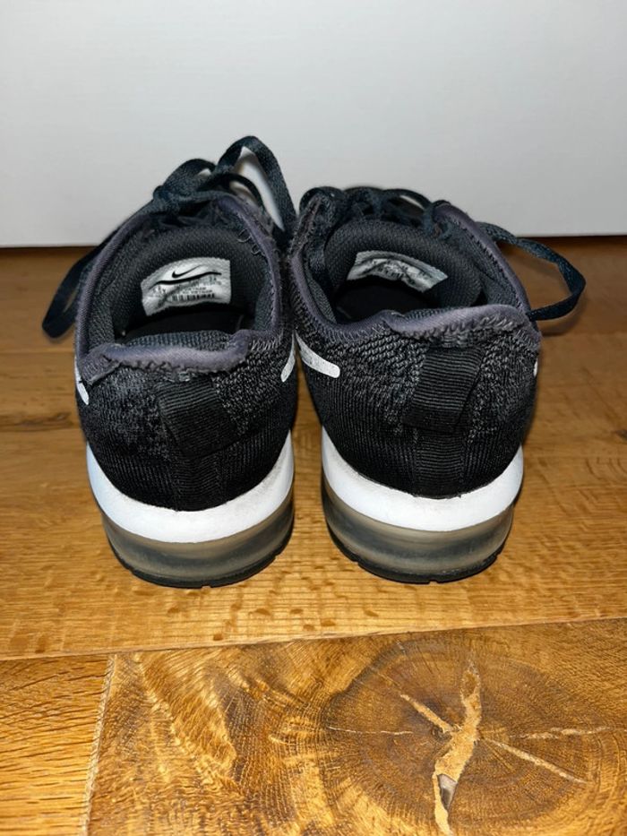 Baskets Nike noires, taille 38 - photo numéro 4