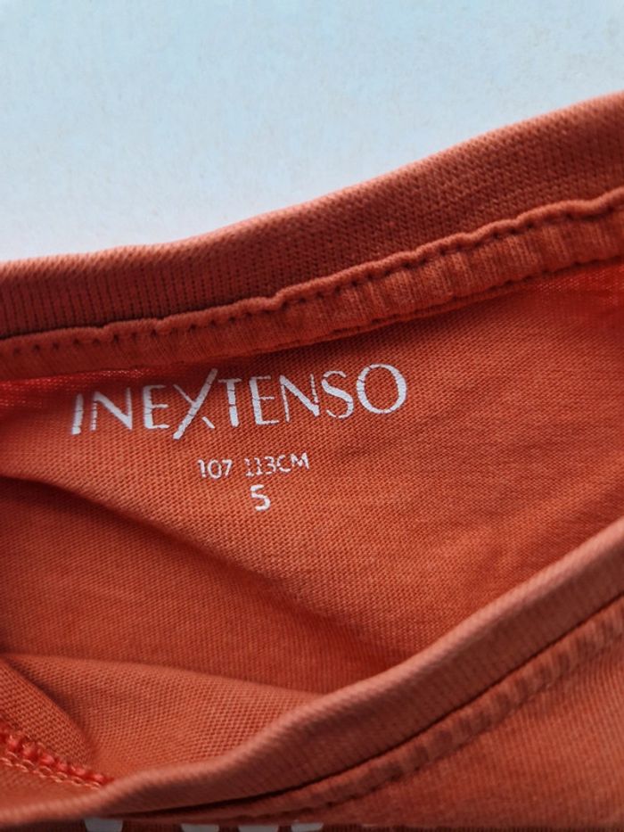 Lot short et 2 tee-shirts en 5 ans - photo numéro 5