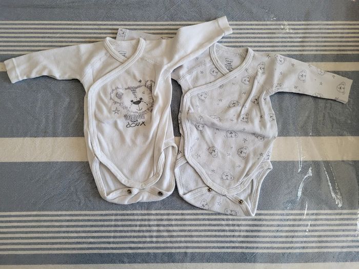 Lot de 6 bodys 1 mois - photo numéro 3