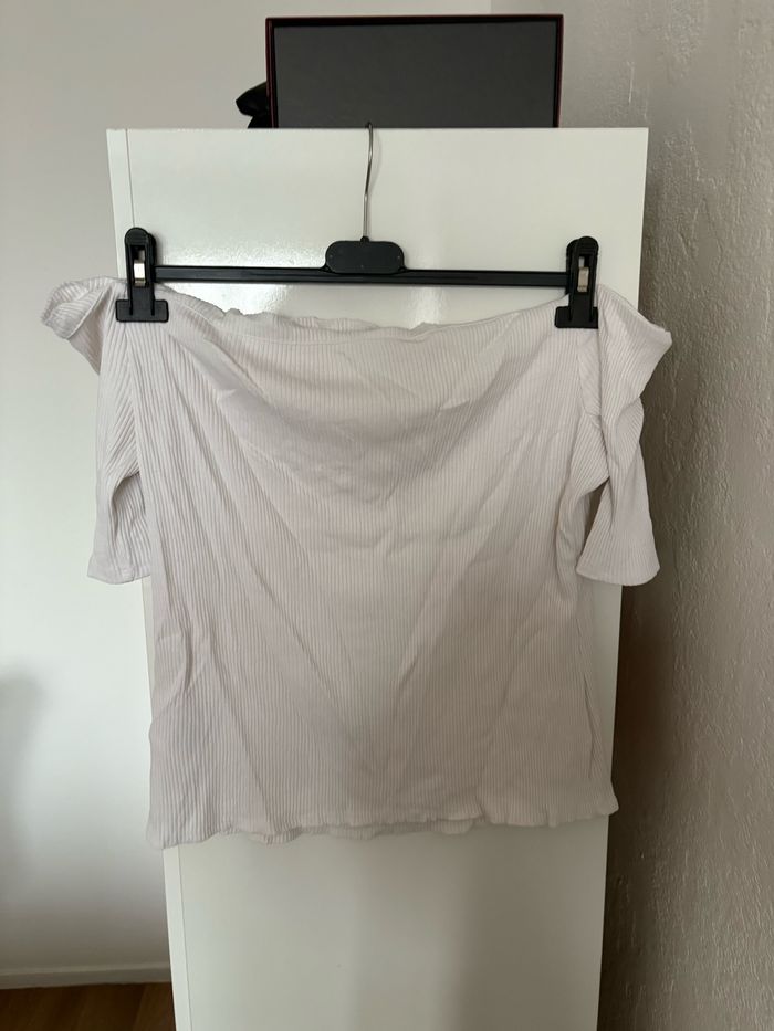 top épaule dénudée - photo numéro 2