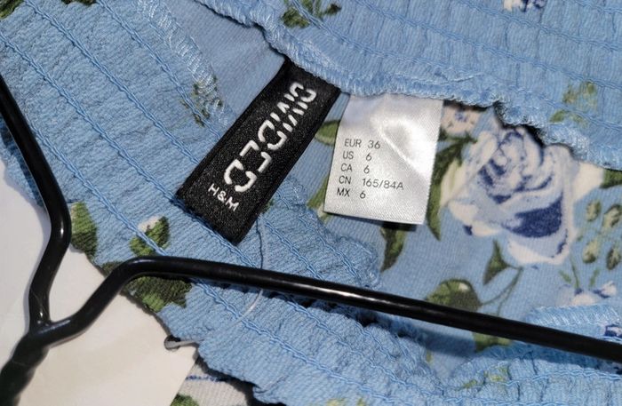 Robe bleue ciel fleurie - photo numéro 5