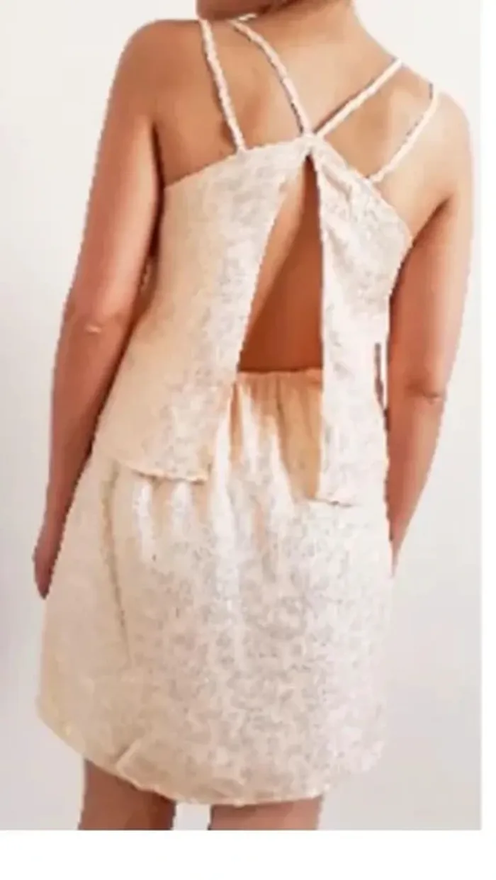 Superbe Robe Louison neuve 🌸 en soie achetee 169€ - photo numéro 12