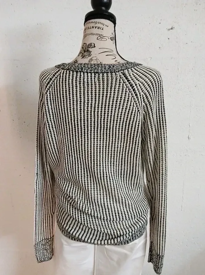 🖤 Pull fin torsadé – Laura Scott – Taille 38 – Très bon état - photo numéro 3
